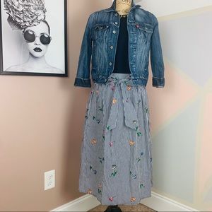 Floral skirt 💐🌺🌷